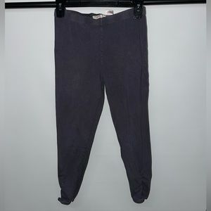 SO Brand Gray Capris Leggings